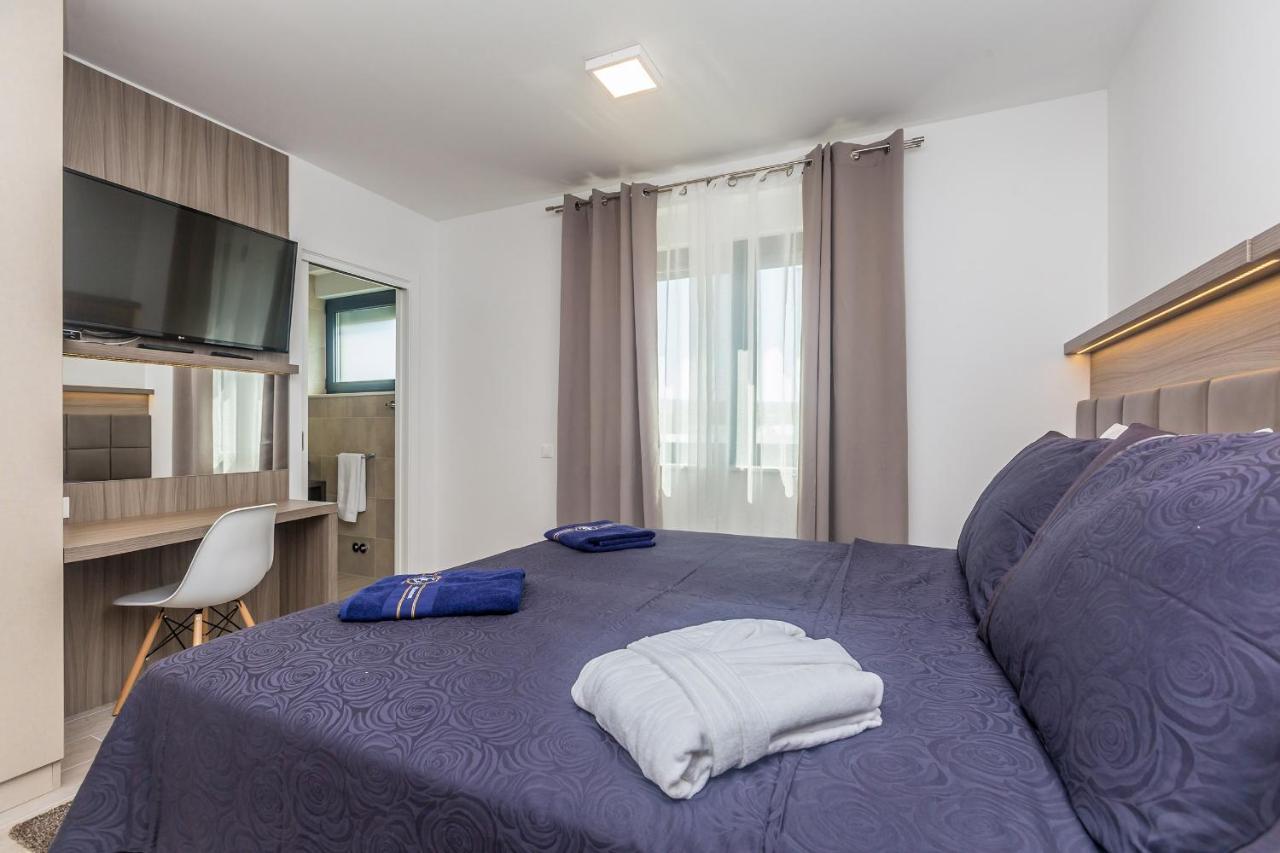 Villa Poseidon Rova By El-Pi Tours Malinska Exteriér fotografie
